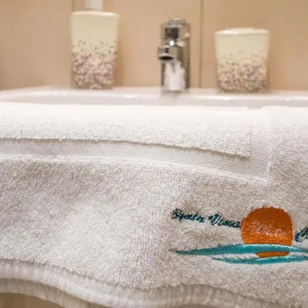 Апартаменты By The Cliffs