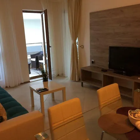 By The Cliffs Apartman *