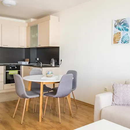 Apartman By The Cliffs