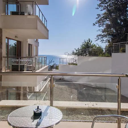 Apartman By The Cliffs